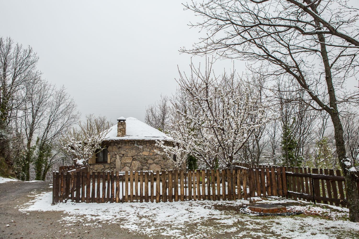 Albergue El Solitario Banos De Montemayor Exterior photo
