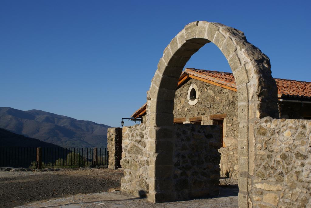 Albergue El Solitario Banos De Montemayor Exterior photo
